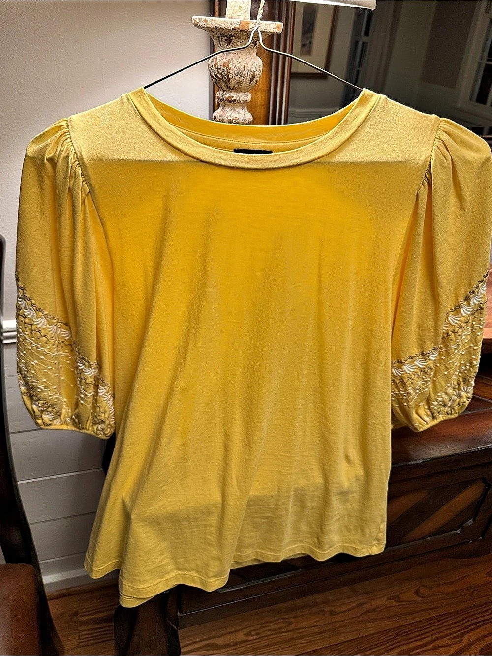 Ann Taylor Puff Sleeve Embroidered Yellow Medium